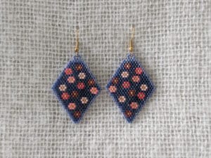 Oorhangers (goud) vrolijke bloemen veelkleurig-blauw