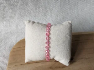 Facetkralen armband roze
