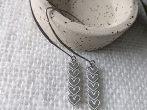 Oorhanger 'maak me stapelgek' hartjes (zilver)